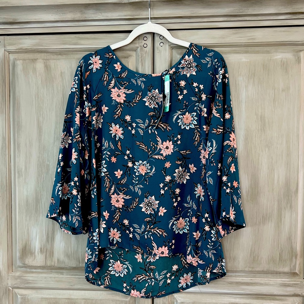 Papermoon from Stitch Fix Crew Neck Blouse Large